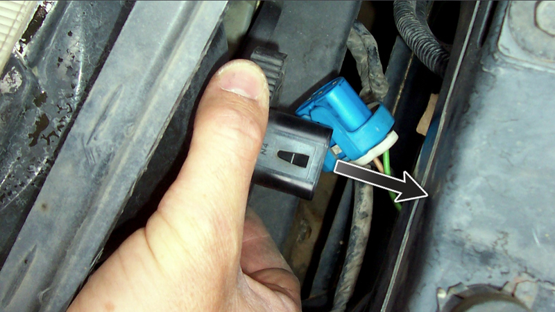 Illustration for article titled How To Keep Your Car's Lights Shining So You Don't Get A Ticket
